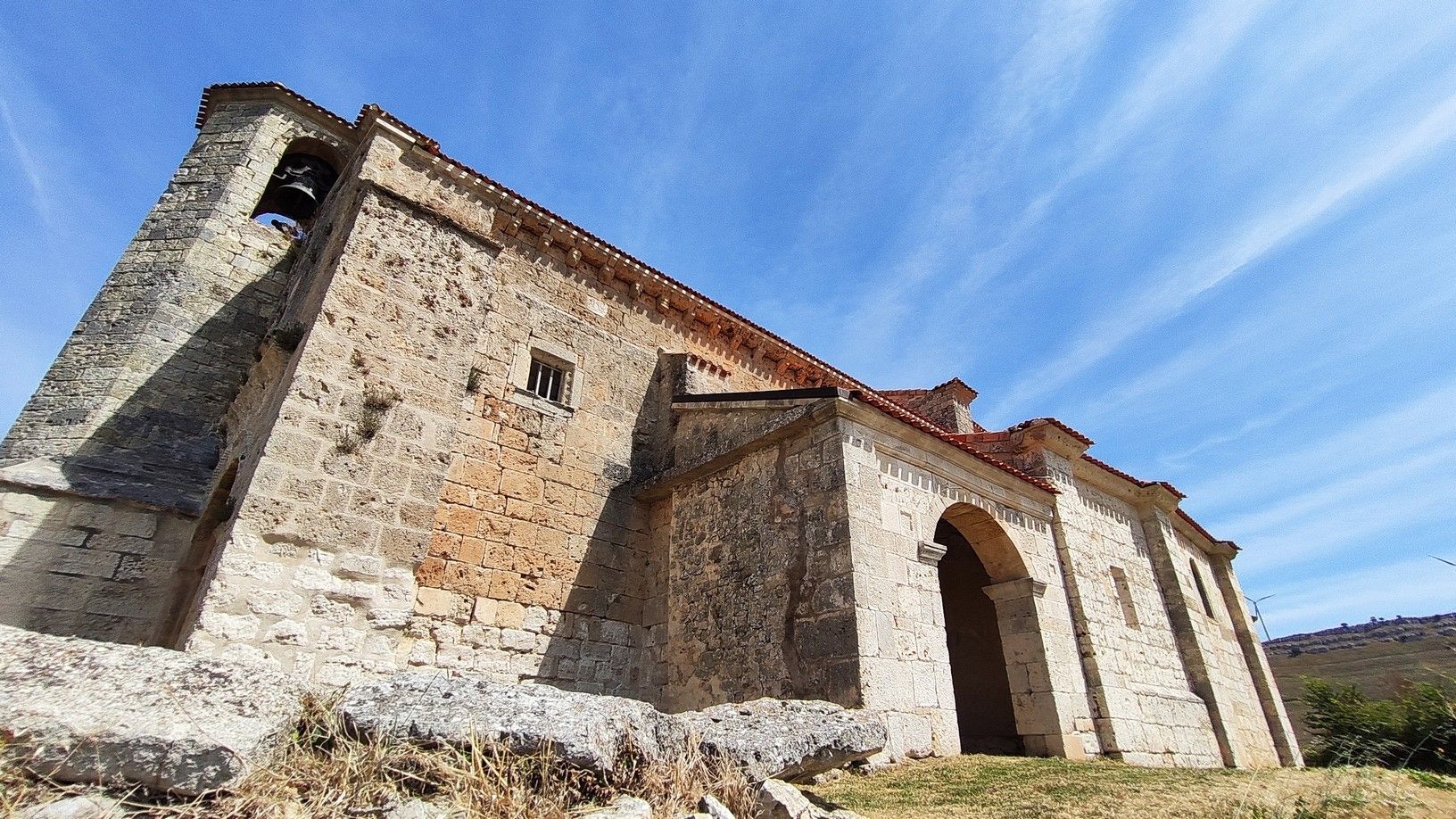 Ruta Monasterio de Rodilla, Santa Marina, Castillo y Nuestra Señora del Valle