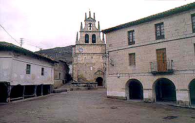 Iglesia y plaza